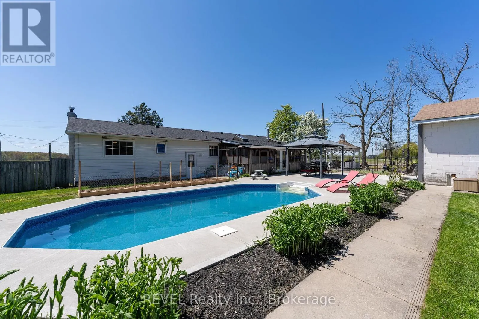 350 KEMP ROAD W