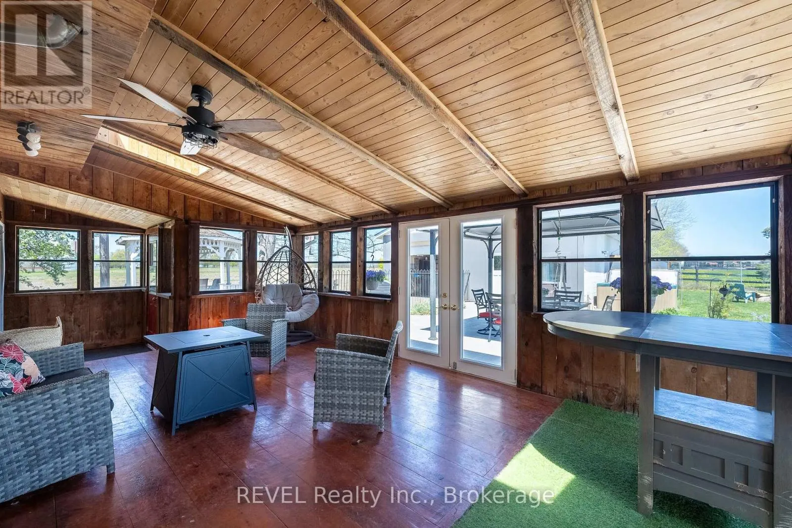 350 KEMP ROAD W