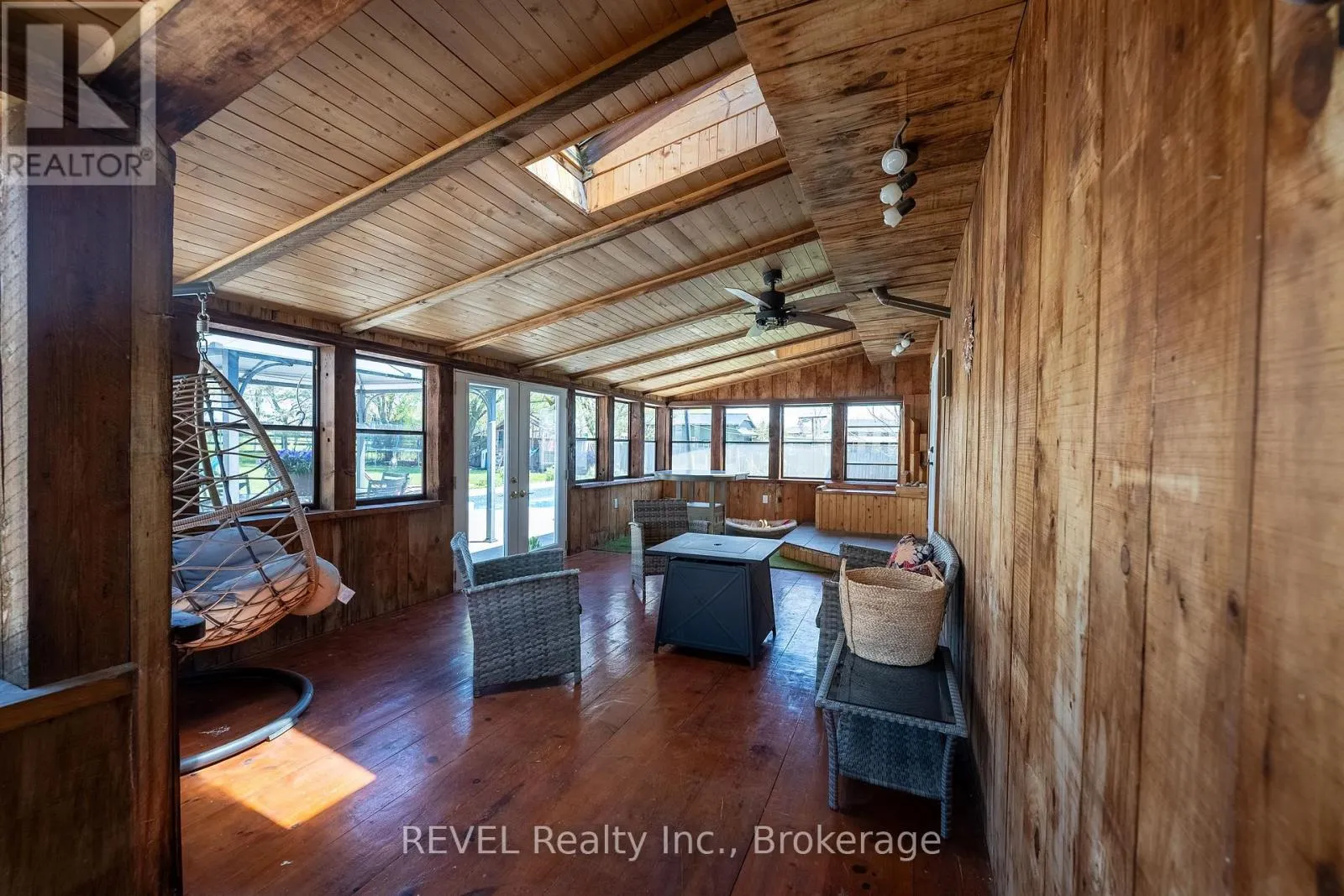 350 KEMP ROAD W