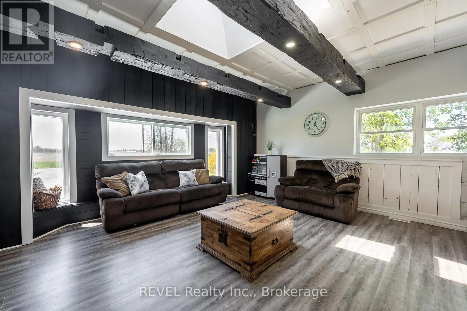 350 KEMP ROAD W
