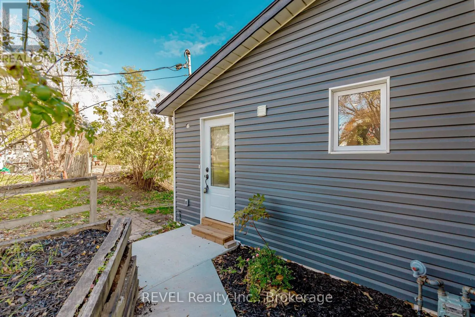 293 FOUR MILE CREEK ROAD