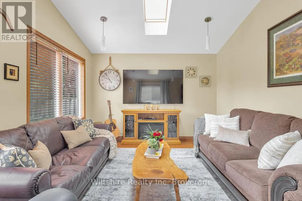 38 CAVANAUGH CRESCENT