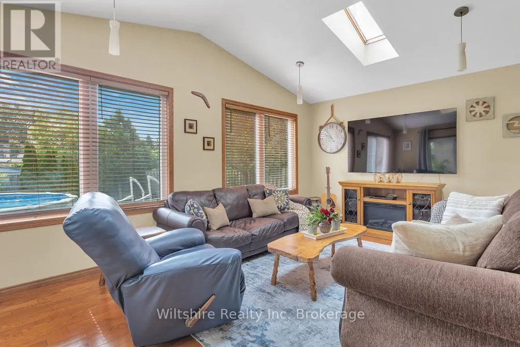 38 CAVANAUGH CRESCENT
