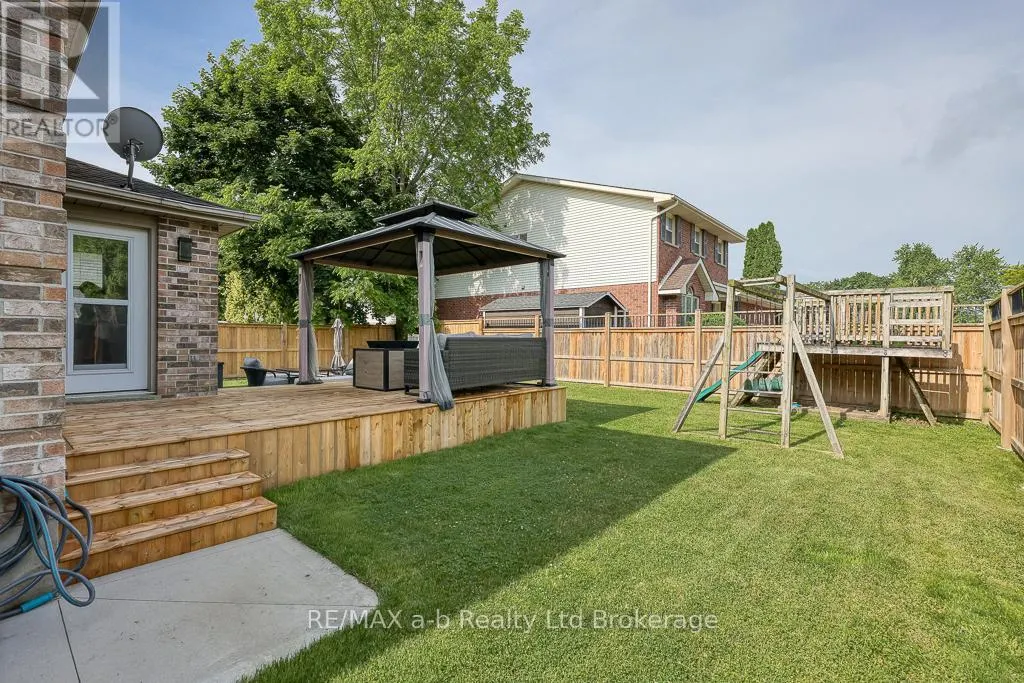 346 RIVERVIEW DRIVE