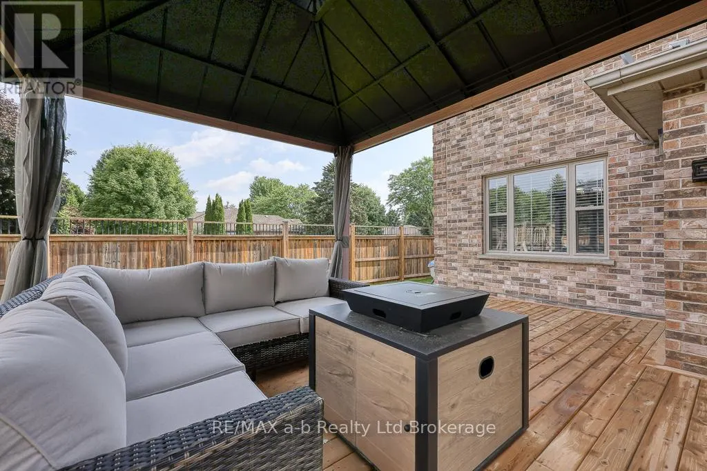 346 RIVERVIEW DRIVE