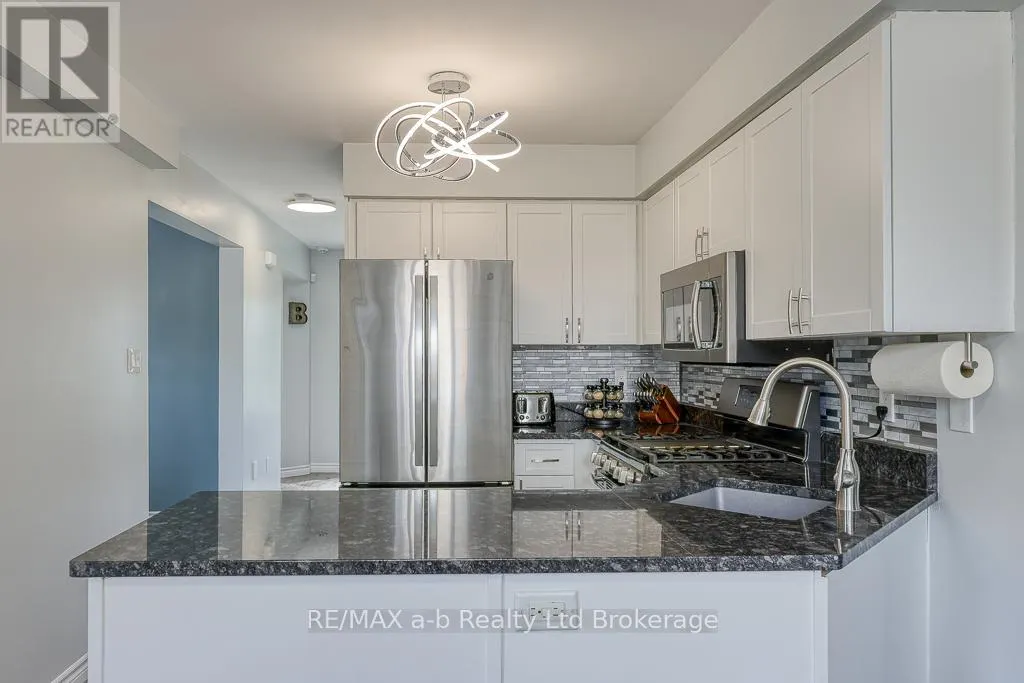 346 RIVERVIEW DRIVE