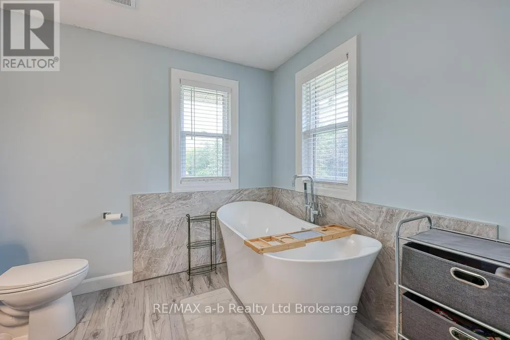 346 RIVERVIEW DRIVE