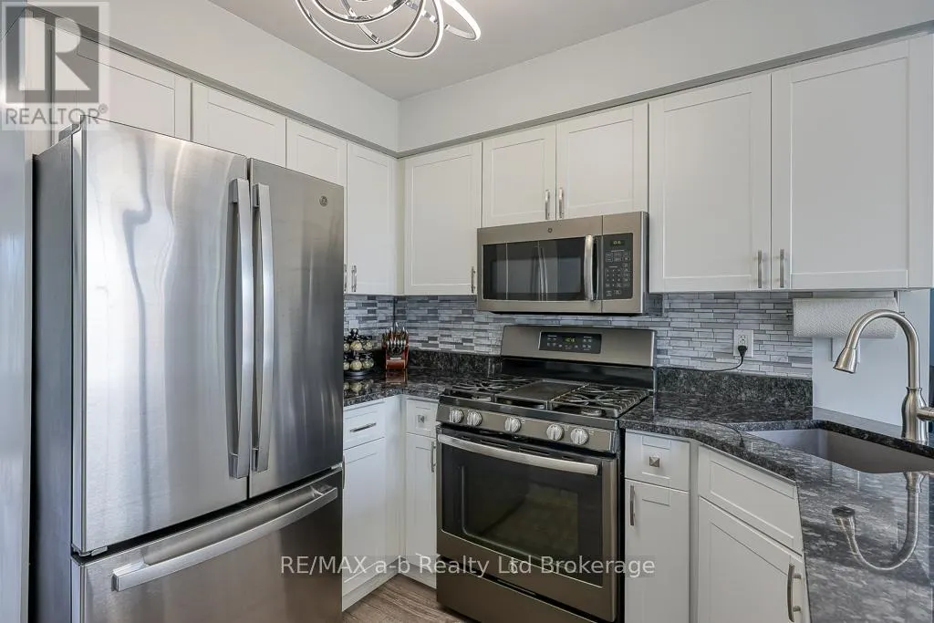 346 RIVERVIEW DRIVE