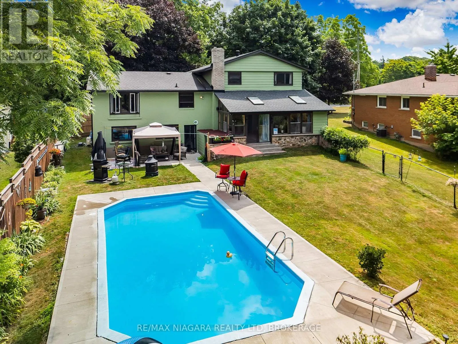 671 RIDGE ROAD N