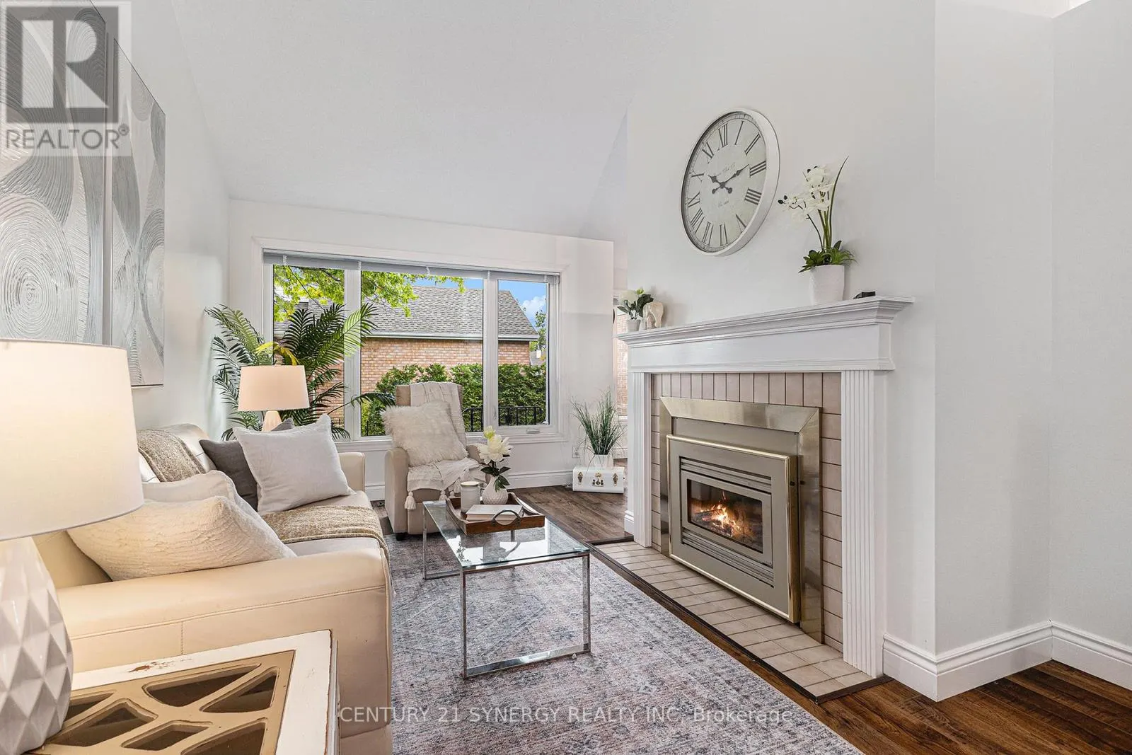 44 INNESBROOK COURT
