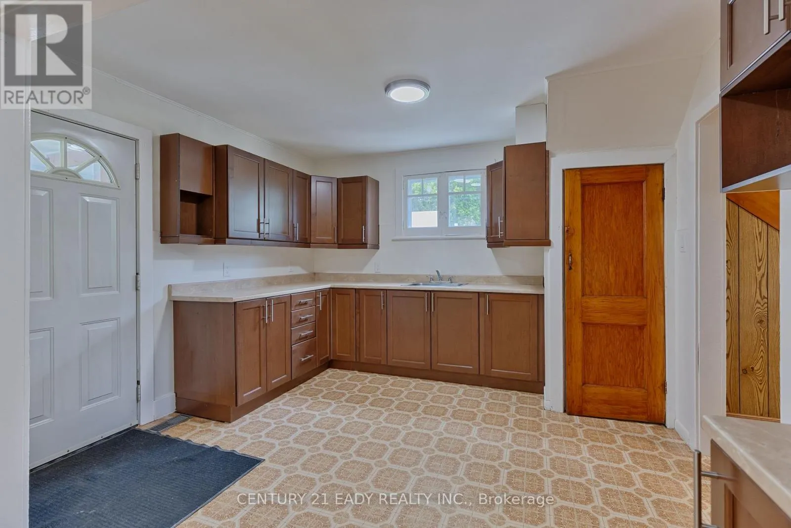 3879 FOYMOUNT ROAD