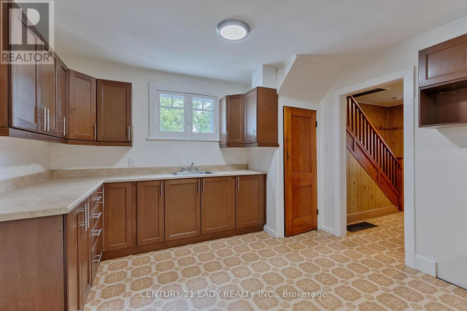 3879 FOYMOUNT ROAD