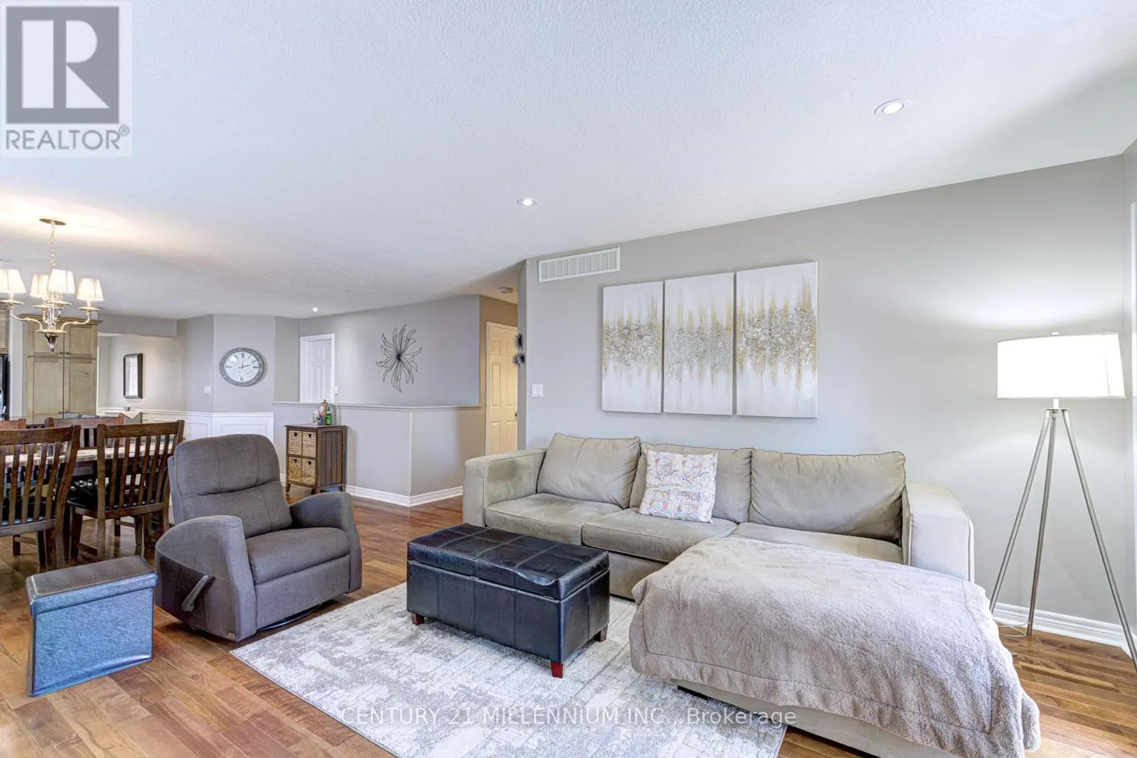 21 - 385 PARK ROAD N