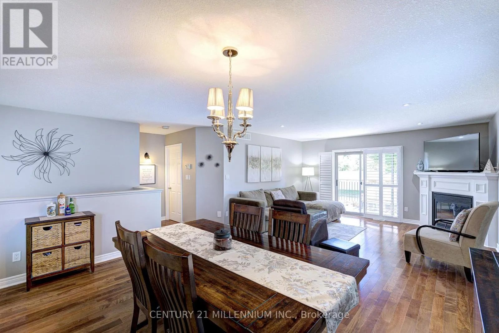 21 - 385 PARK ROAD N