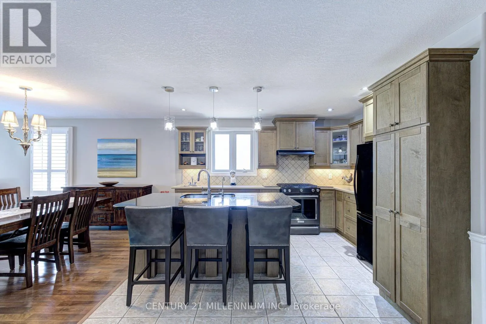 21 - 385 PARK ROAD N