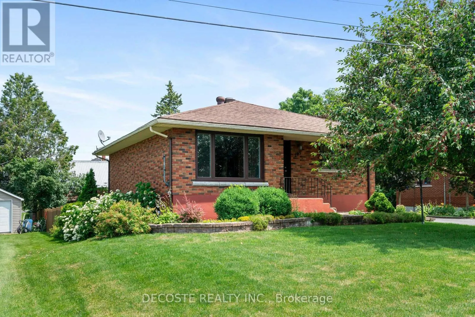 205 DOMINION STREET N
