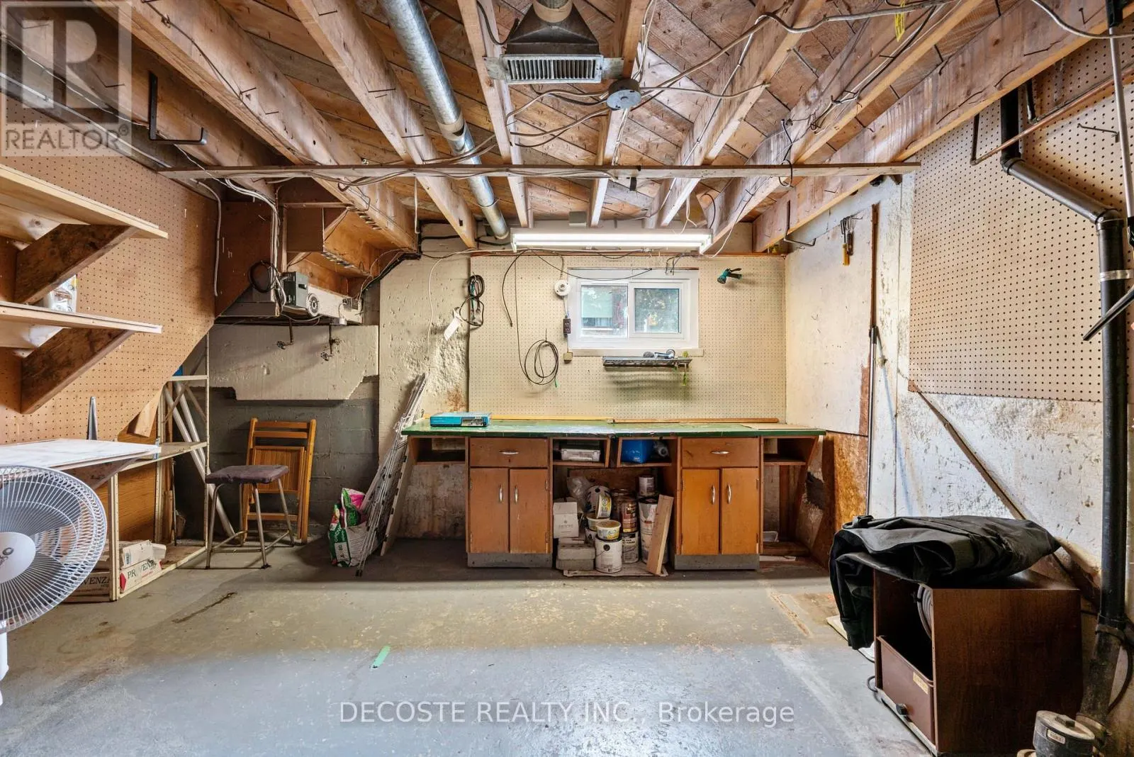 205 DOMINION STREET N