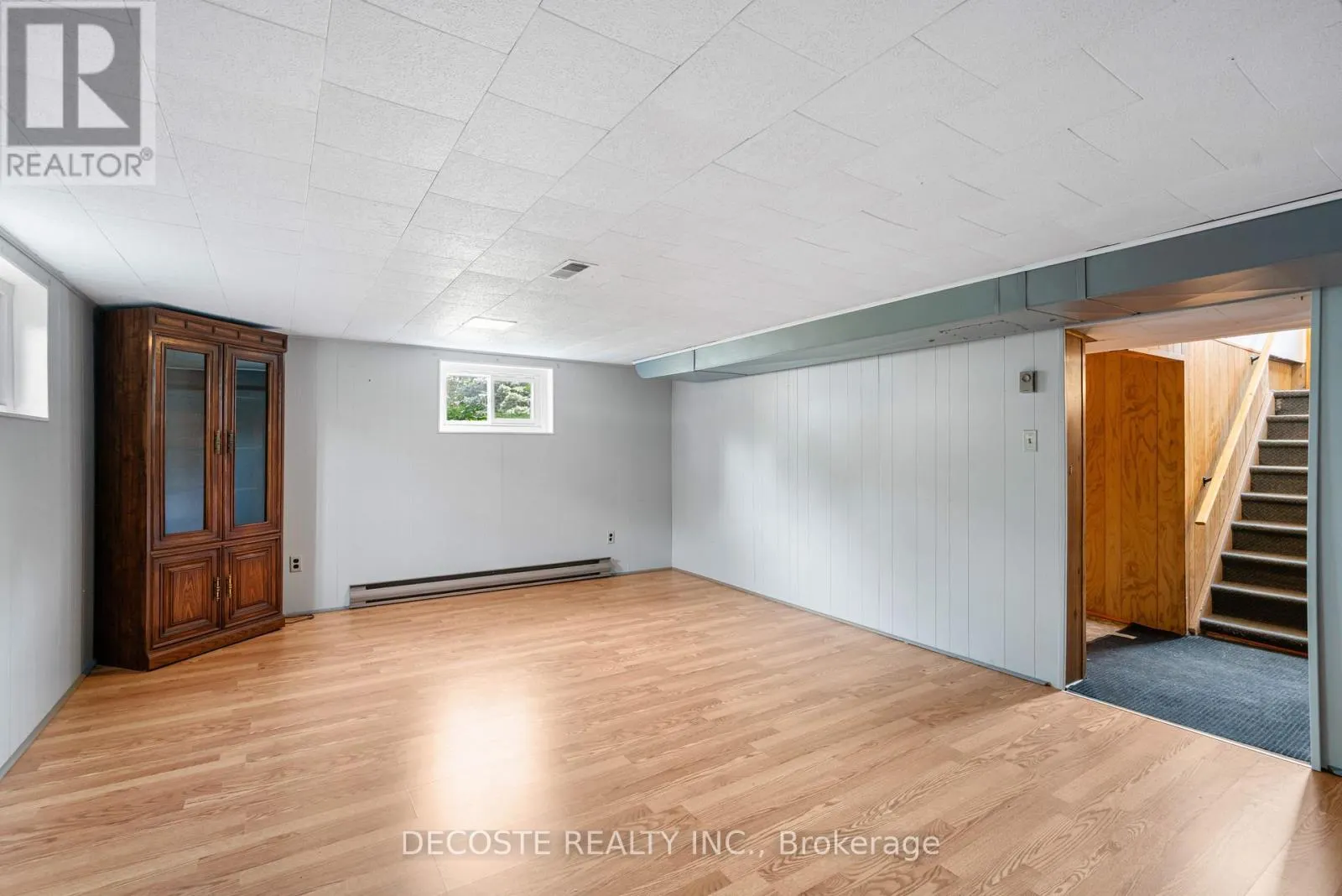 205 DOMINION STREET N