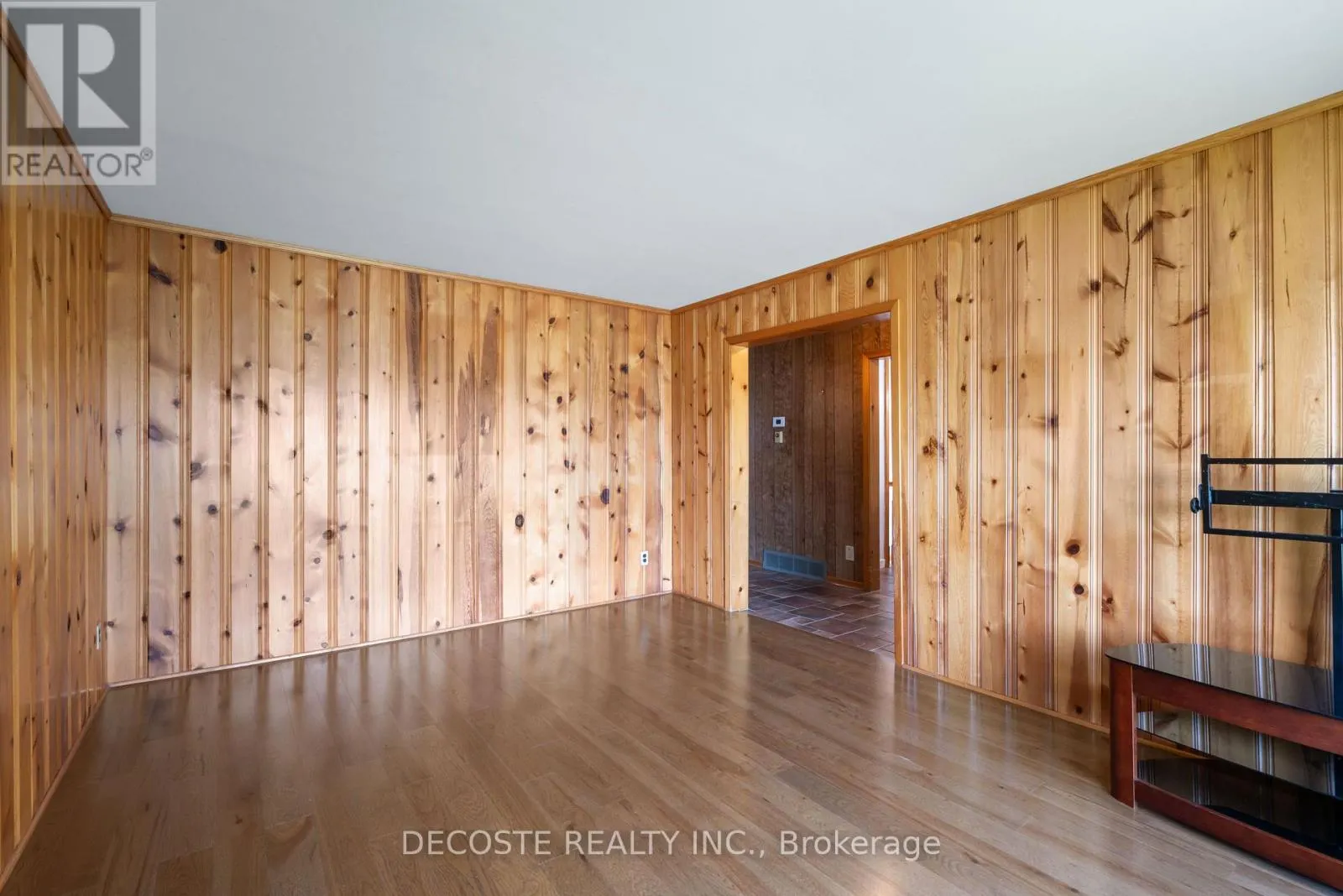 205 DOMINION STREET N