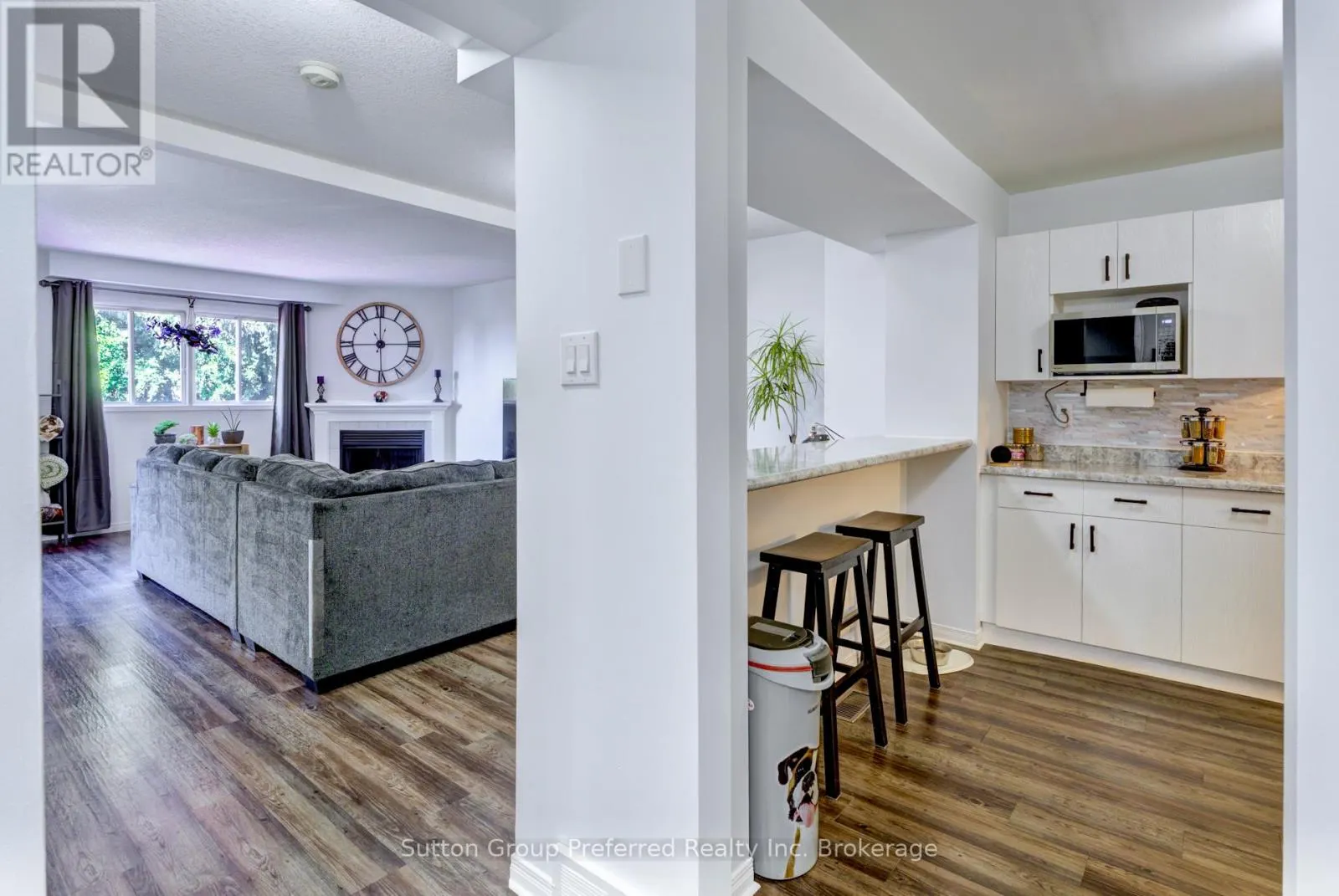 4 - 19 WREN COURT, #4