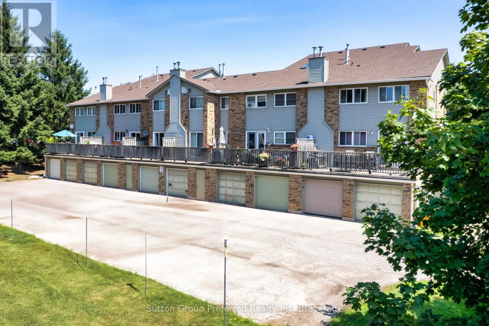 4 - 19 WREN COURT, #4