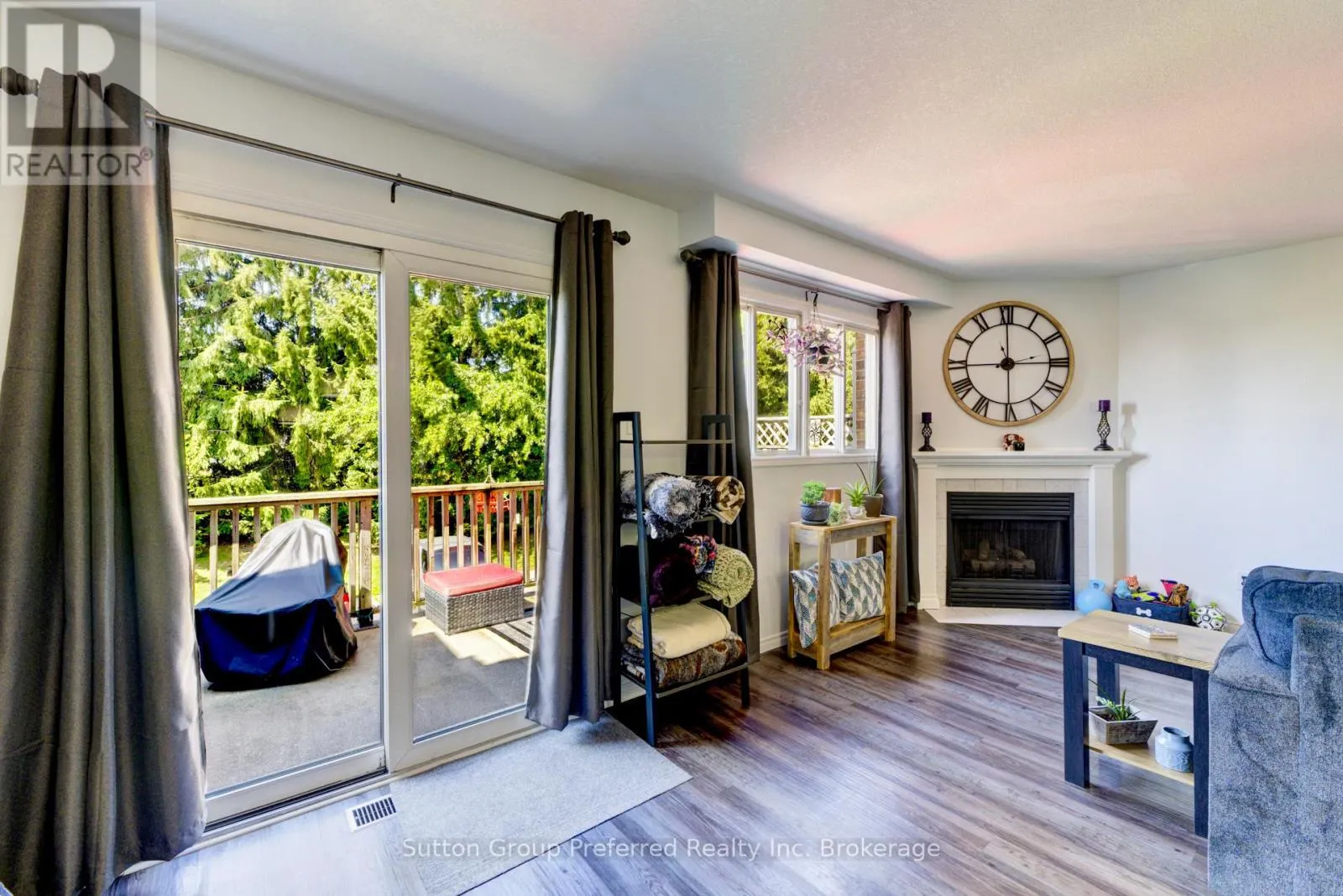 4 - 19 WREN COURT, #4