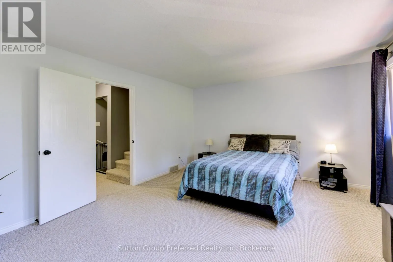 4 - 19 WREN COURT, #4