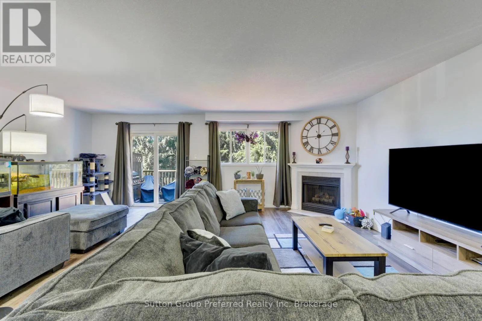 4 - 19 WREN COURT, #4