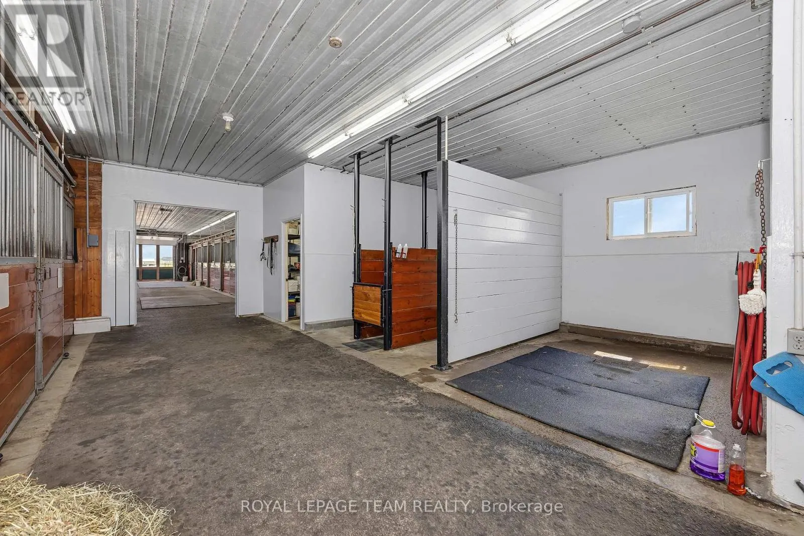 335 HAMILTON ROAD