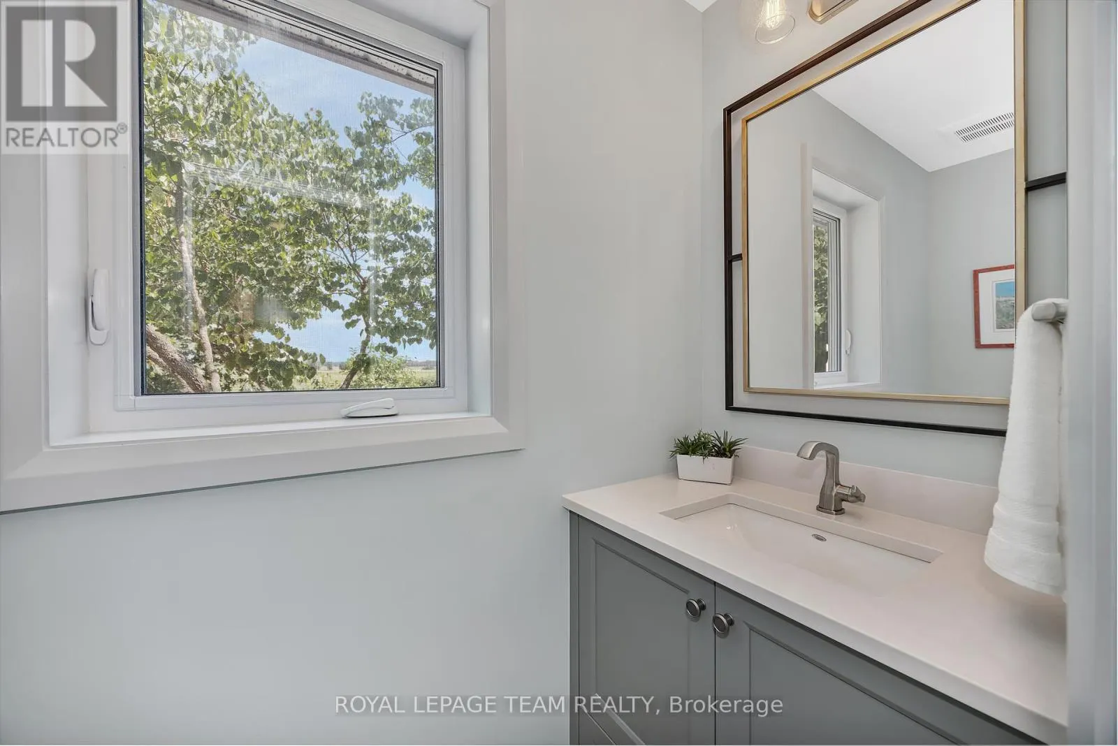 335 HAMILTON ROAD