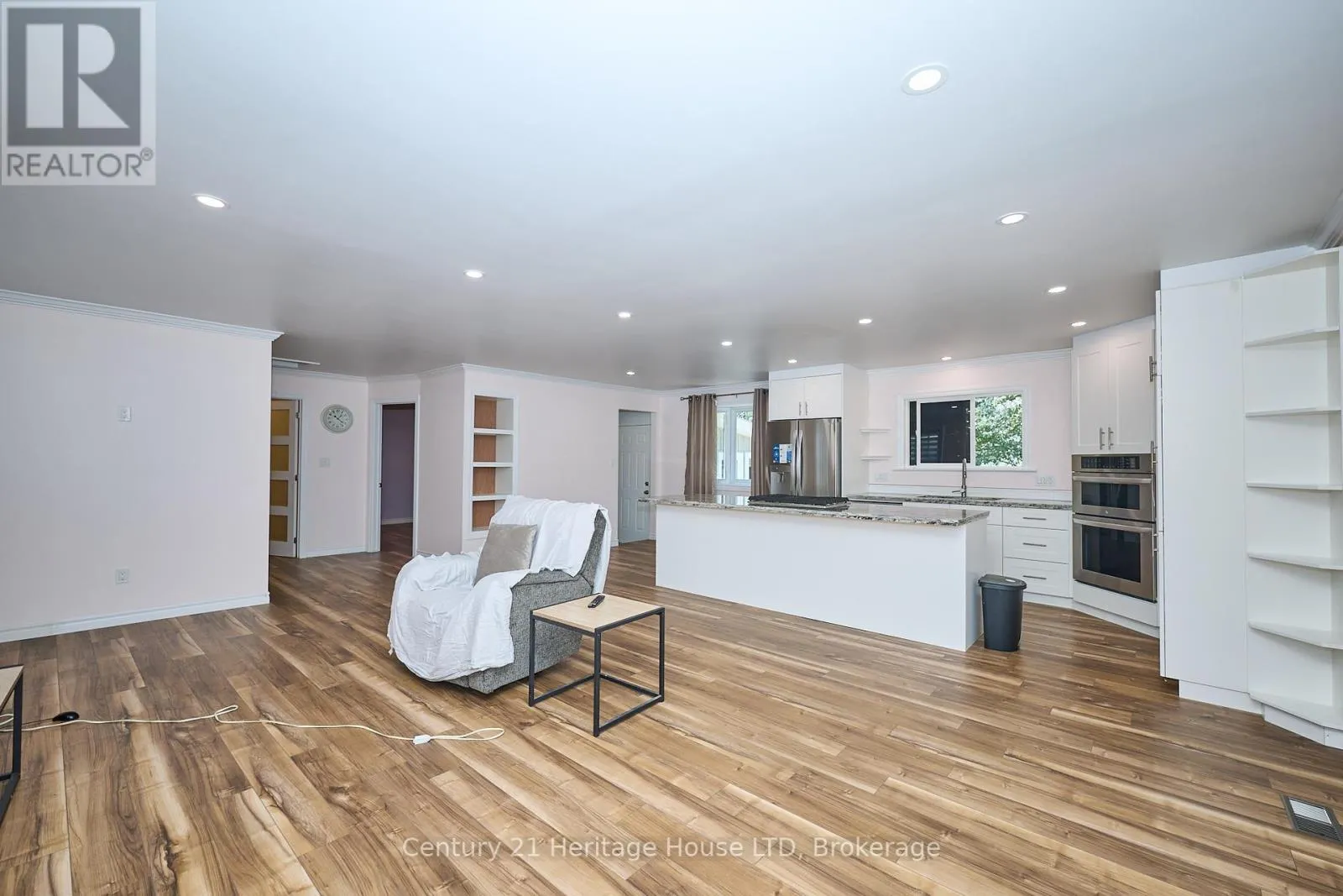 296 ROSE AVENUE