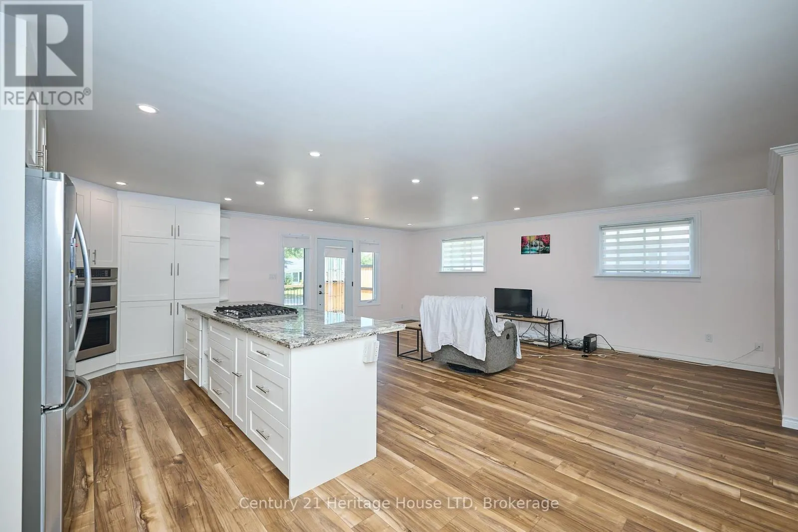 296 ROSE AVENUE