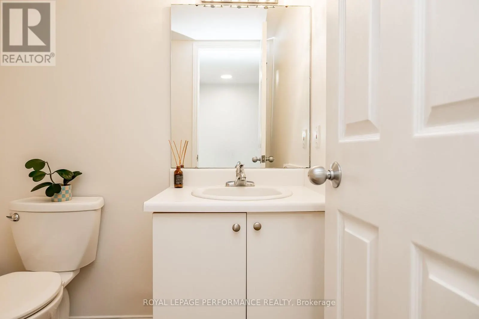 503 - 344 WAVERLEY STREET