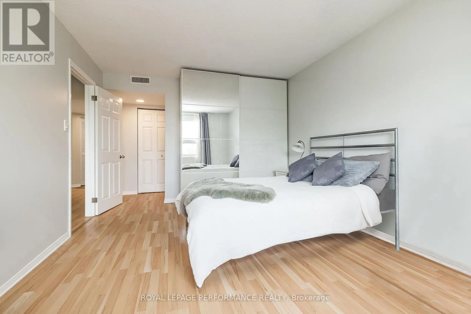 503 - 344 WAVERLEY STREET