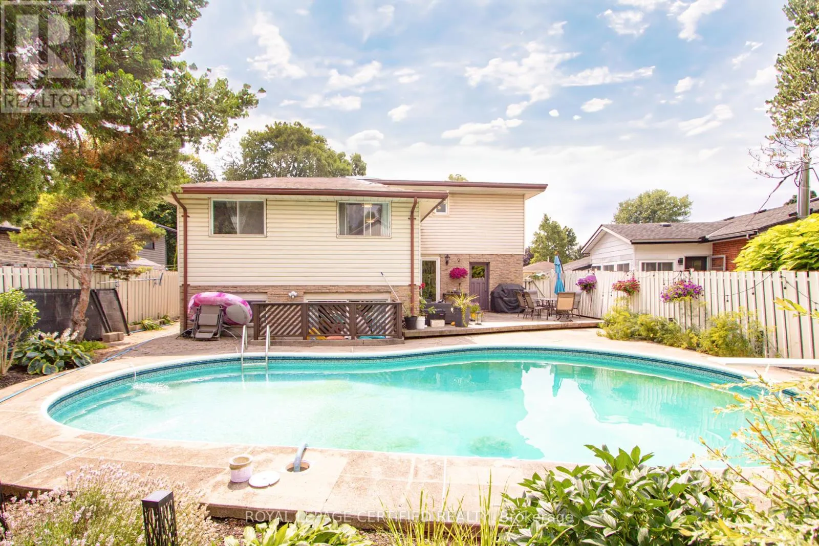 451 LAMPMAN PLACE