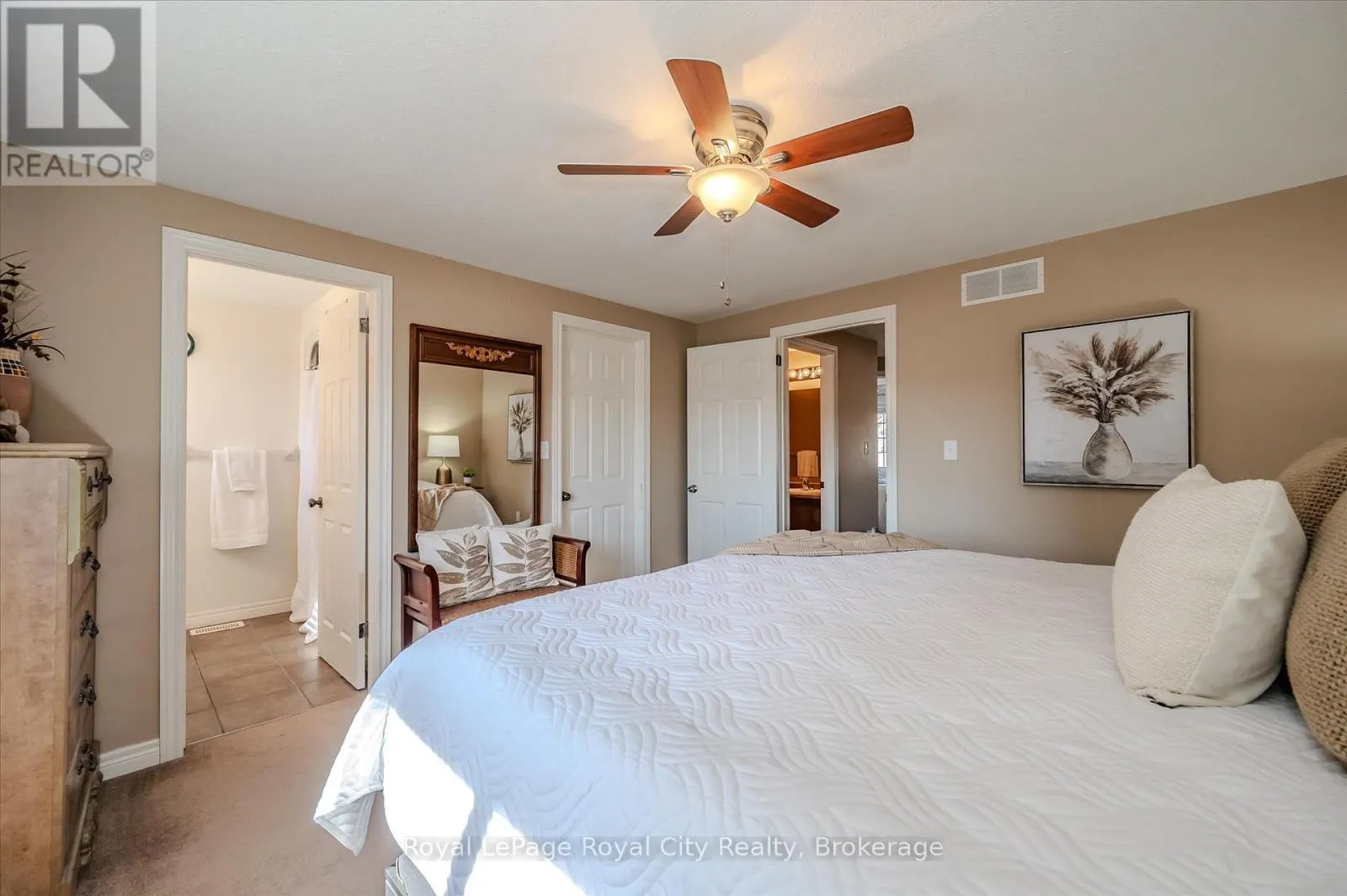 4 - 361 ARKELL ROAD, #4