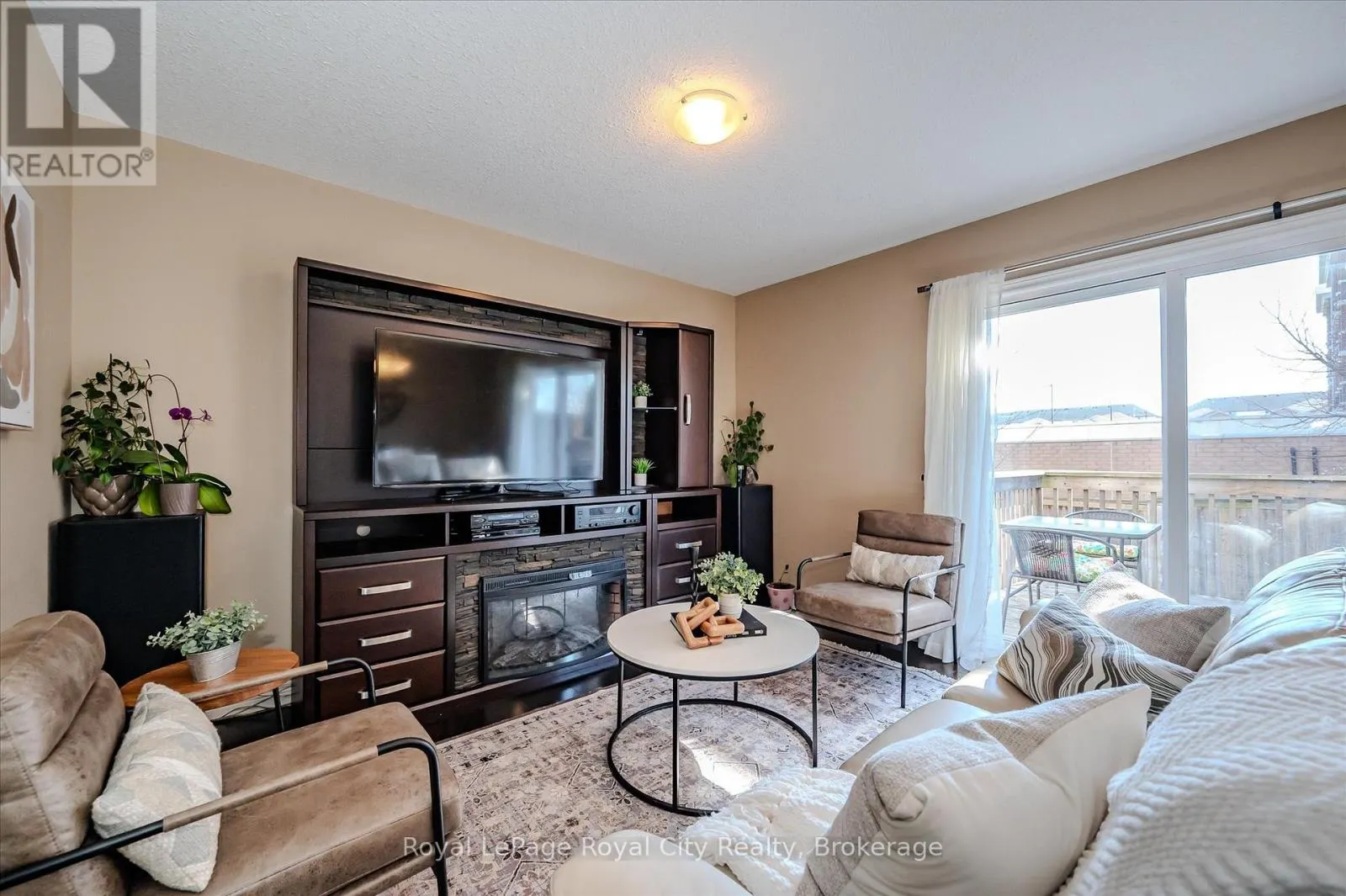 4 - 361 ARKELL ROAD, #4