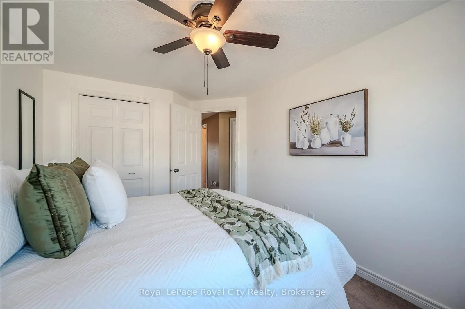 4 - 361 ARKELL ROAD, #4