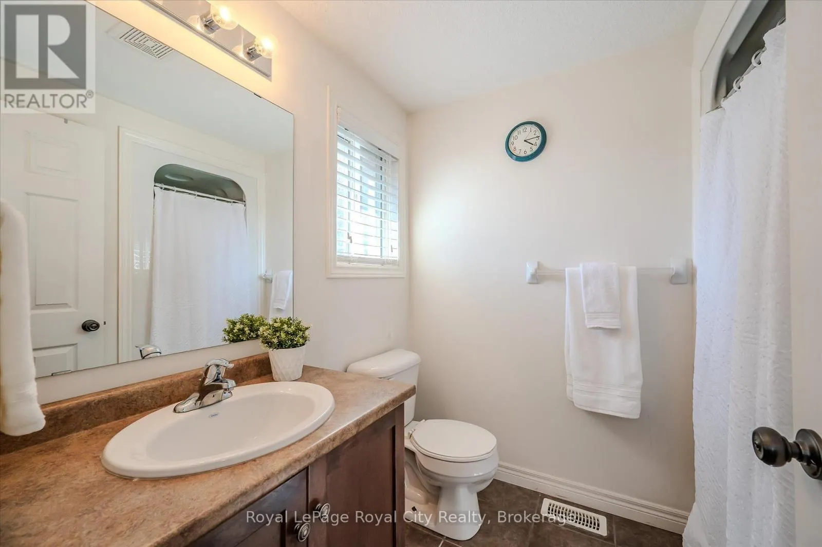 4 - 361 ARKELL ROAD, #4