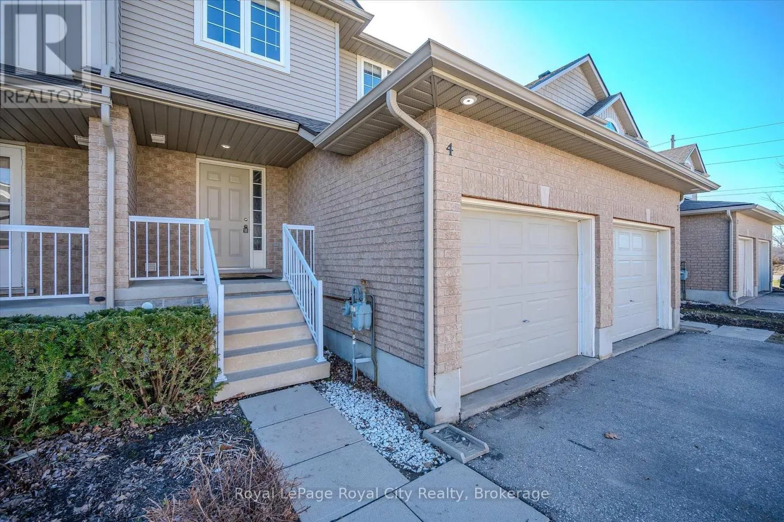 4 - 361 ARKELL ROAD, #4