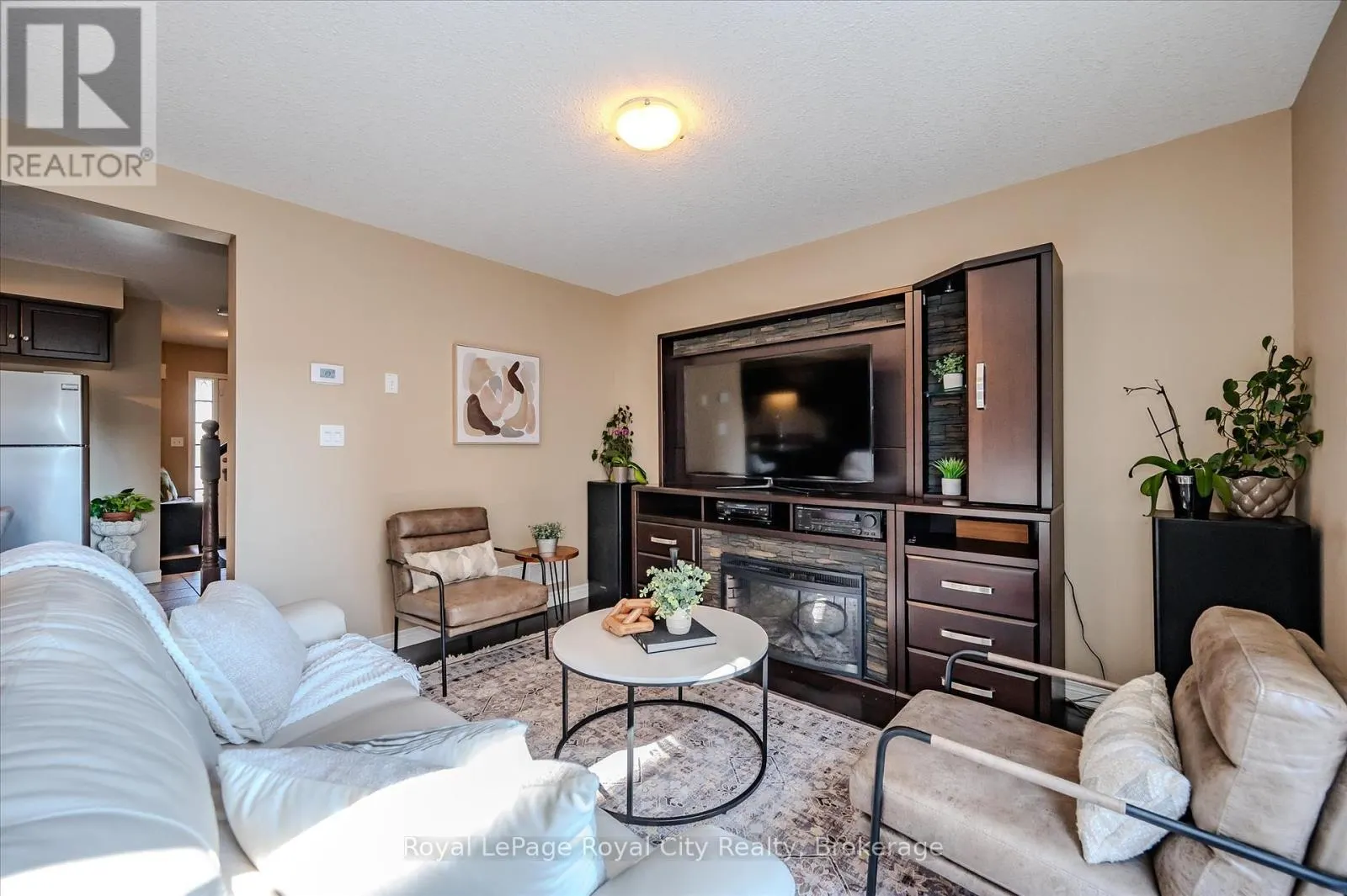 4 - 361 ARKELL ROAD, #4