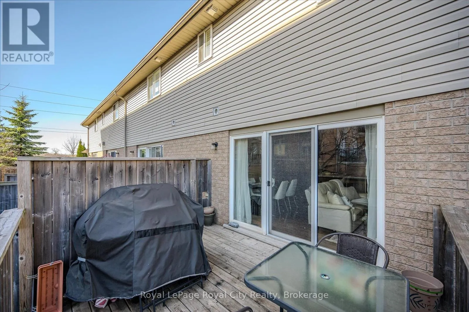 4 - 361 ARKELL ROAD, #4