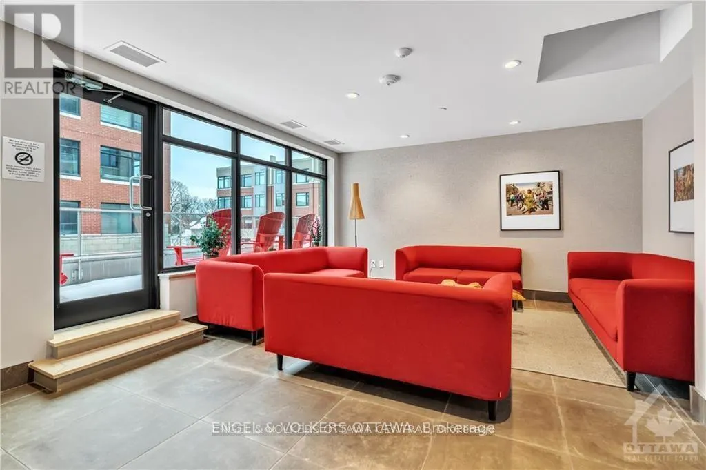 303 - 60 SPRINGHURST AVENUE