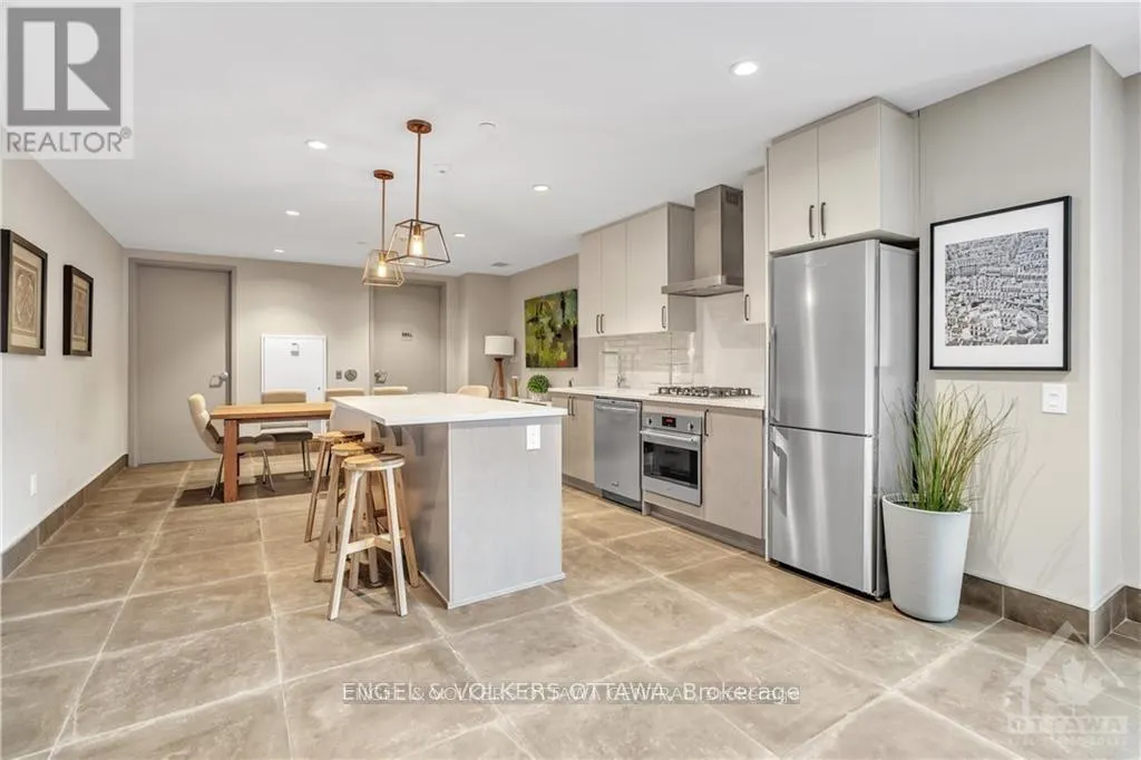 303 - 60 SPRINGHURST AVENUE