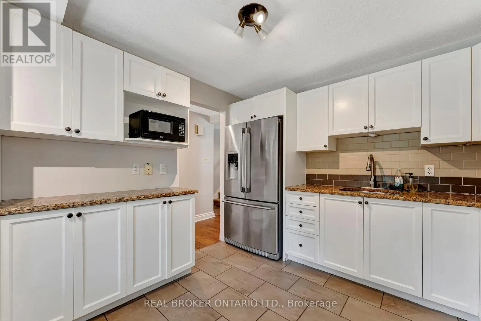433 DUVERNAY DRIVE
