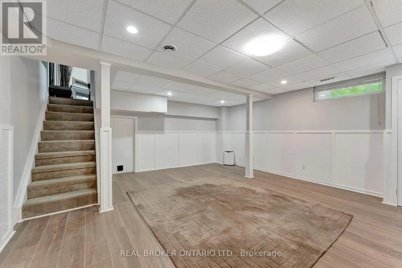 433 DUVERNAY DRIVE