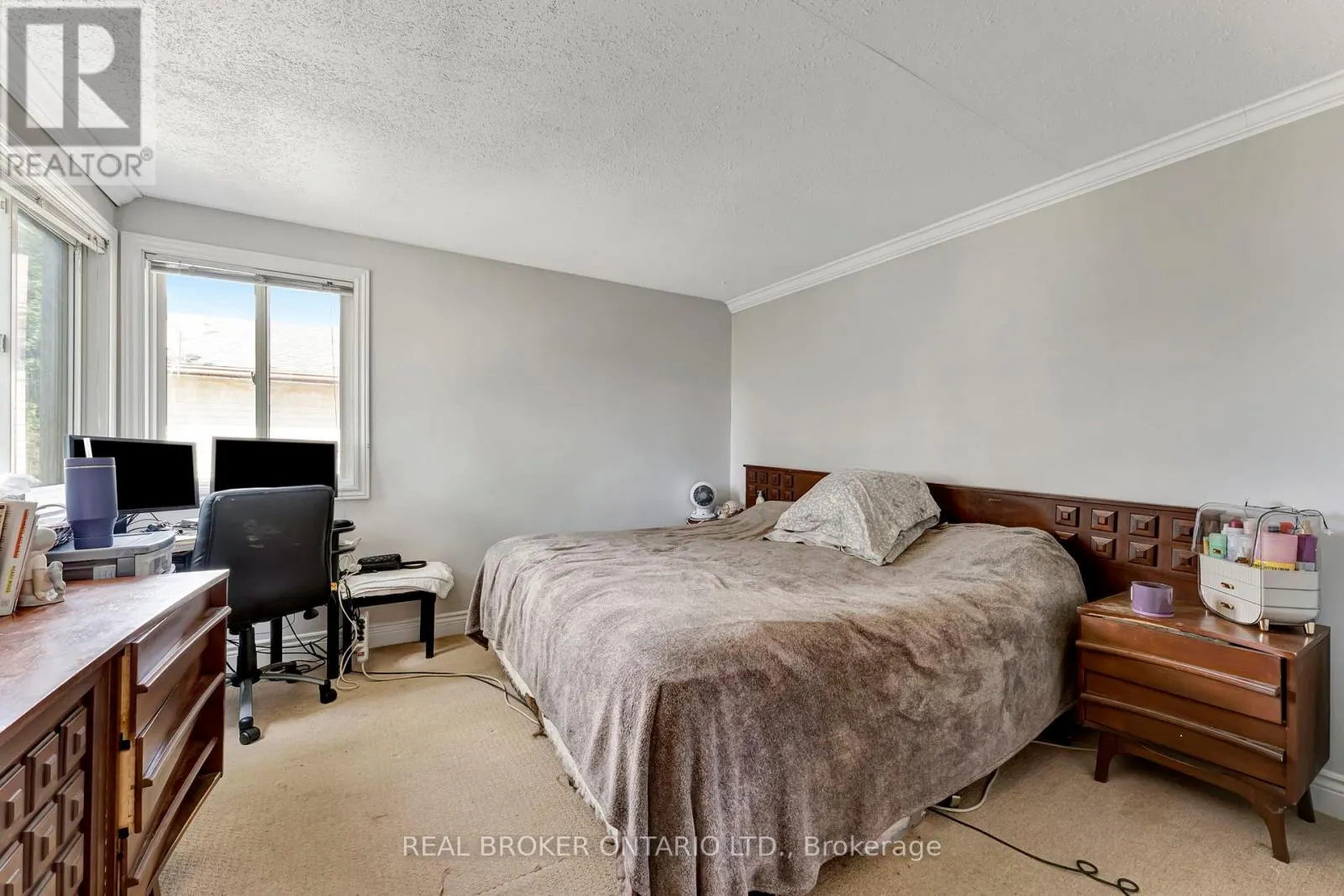 433 DUVERNAY DRIVE