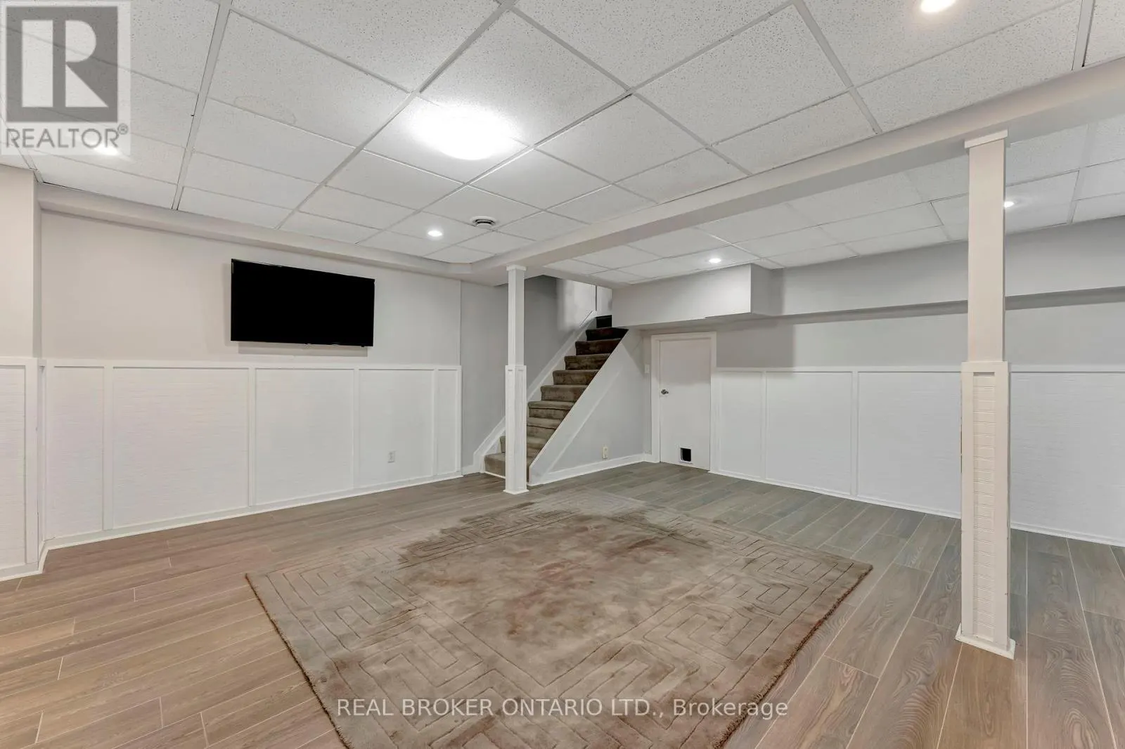 433 DUVERNAY DRIVE