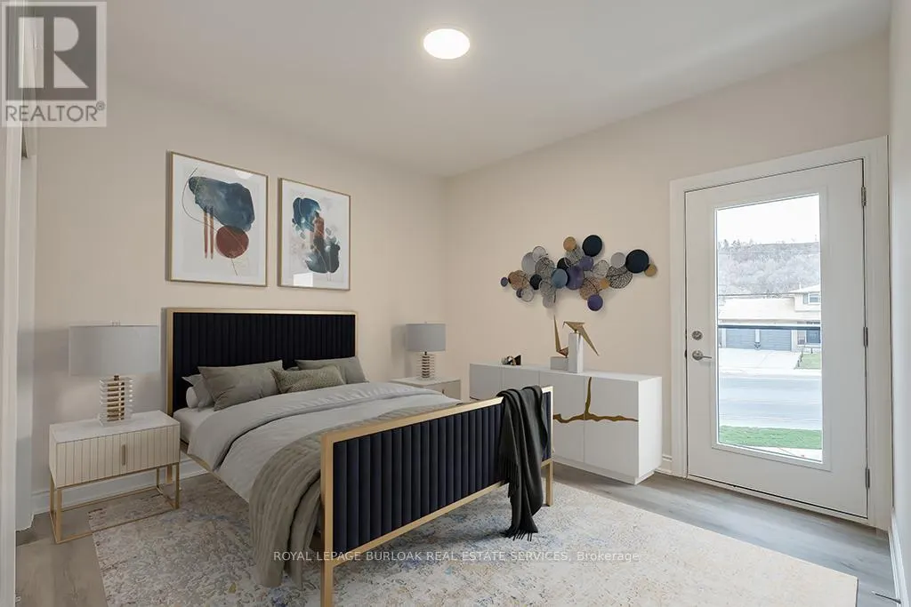 3A - 259 KING STREET E