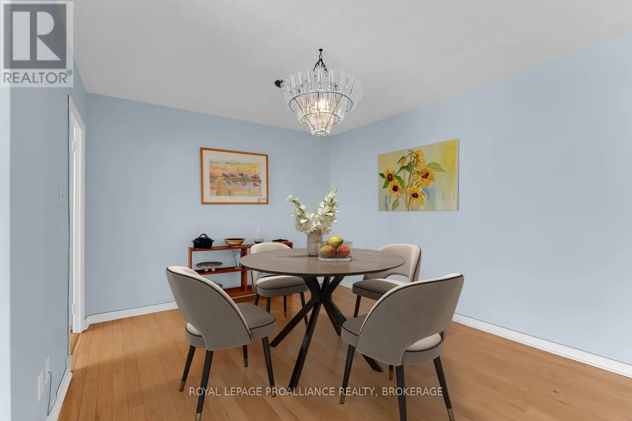 604 - 1 MOWAT AVENUE, #604
